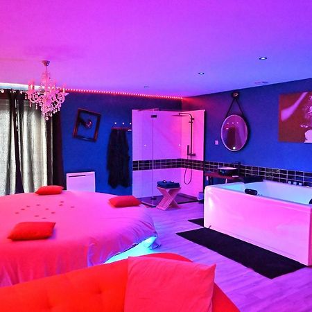Nuit Insolite-Room Love Saint-Germain  Exteriér fotografie