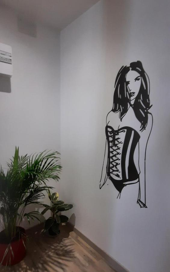 Nuit Insolite-Room Love Saint-Germain  Exteriér fotografie