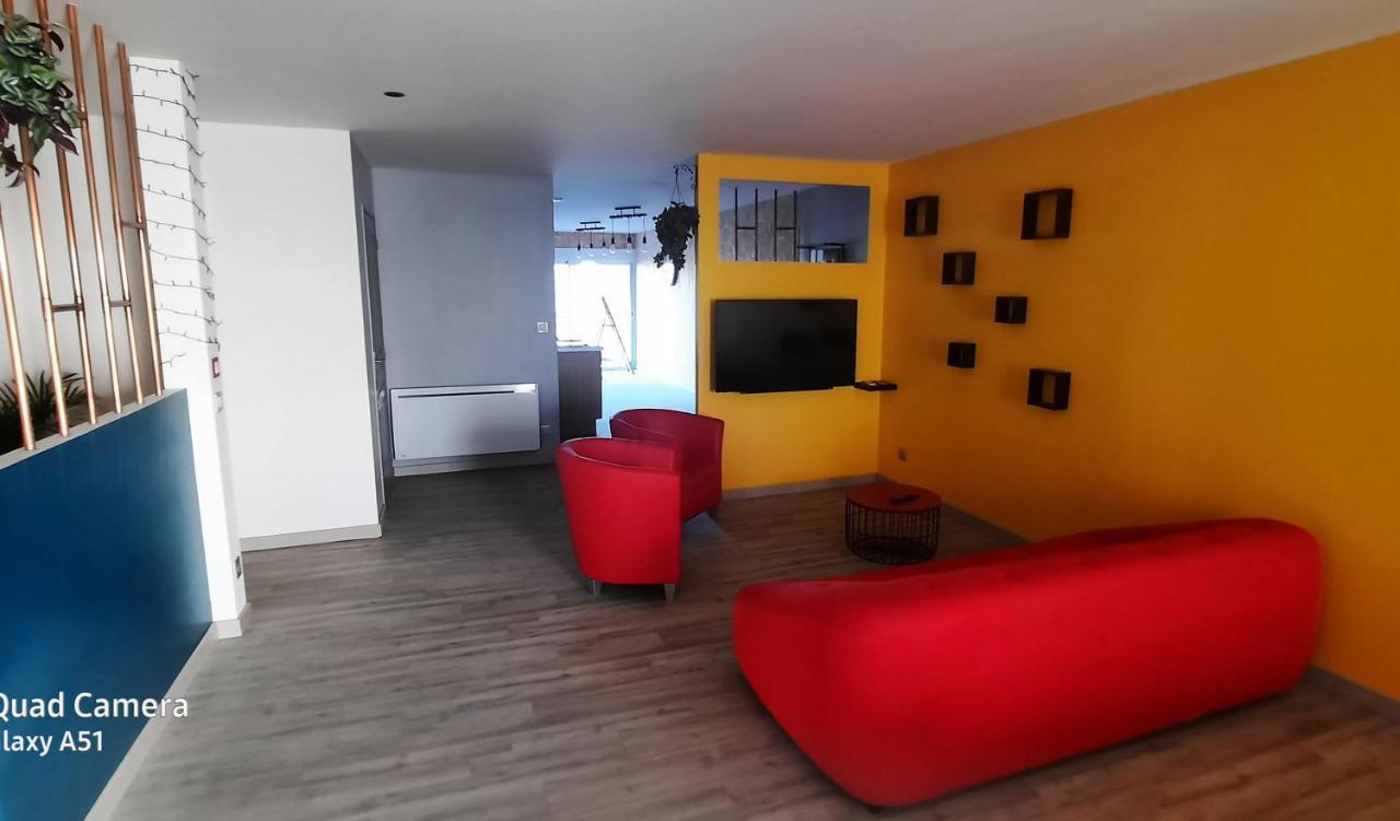 Nuit Insolite-Room Love Saint-Germain  Exteriér fotografie