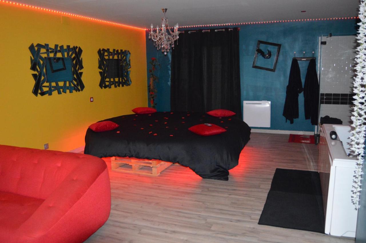 Nuit Insolite-Room Love Saint-Germain  Exteriér fotografie