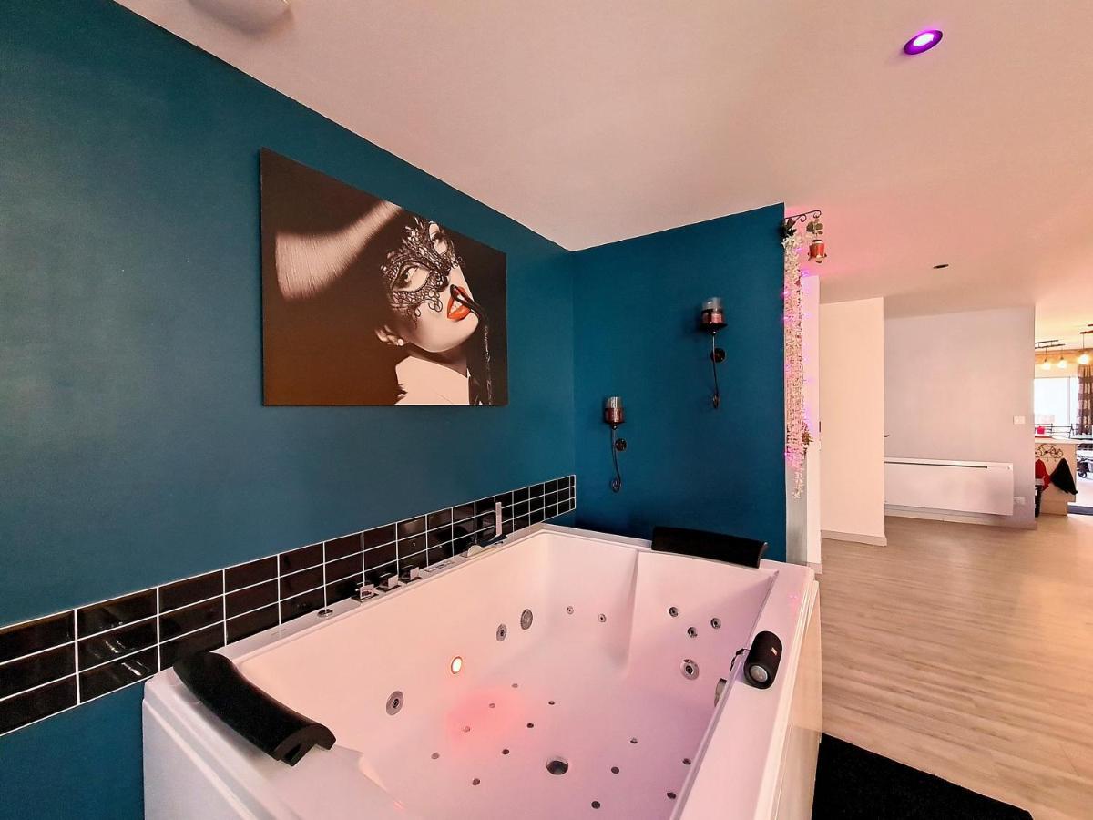 Nuit Insolite-Room Love Saint-Germain  Exteriér fotografie